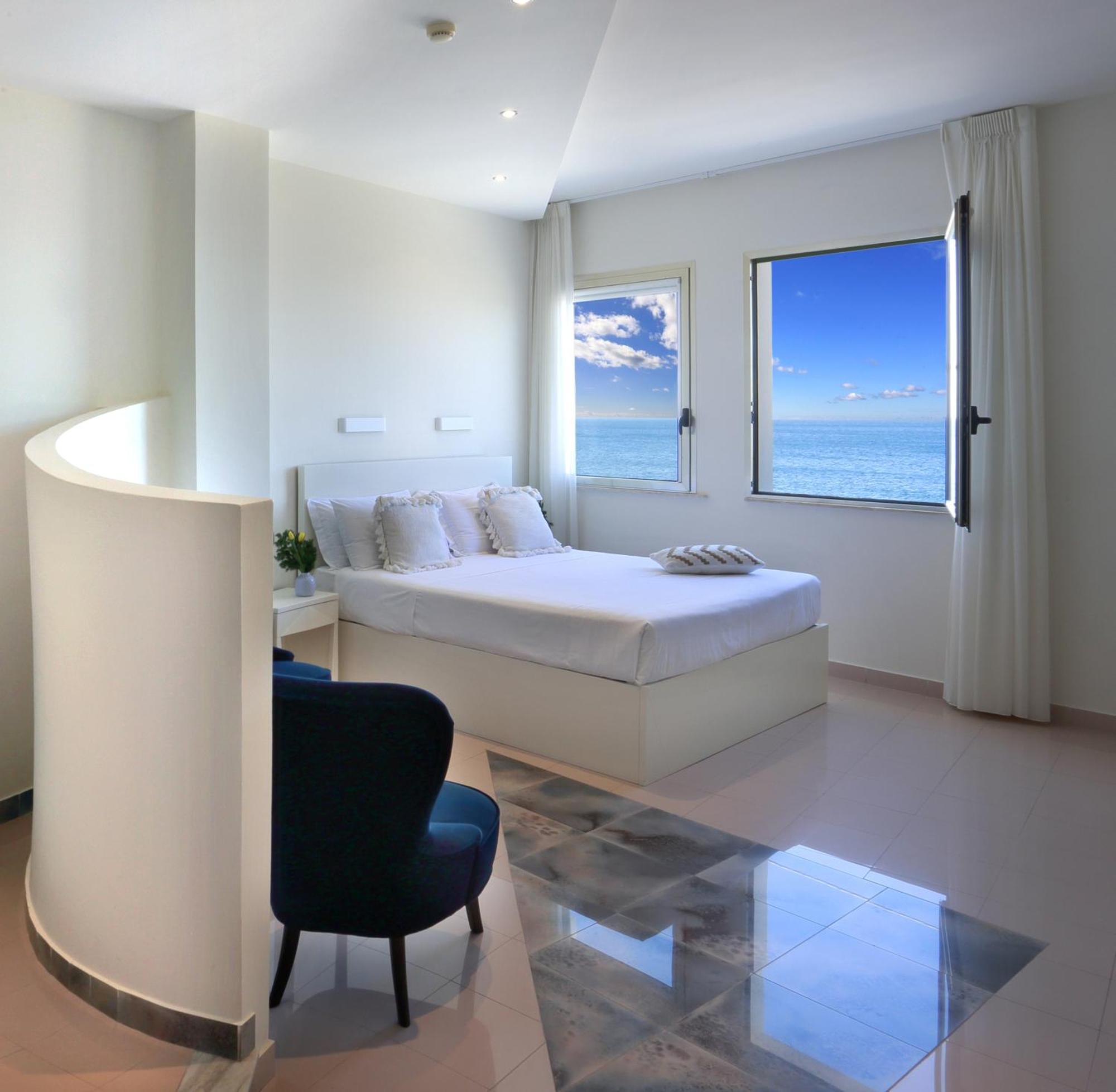 Piccadilly Rooms Restaurant And Beach ซานตามาเรีย อัล บาโญ ภายนอก รูปภาพ